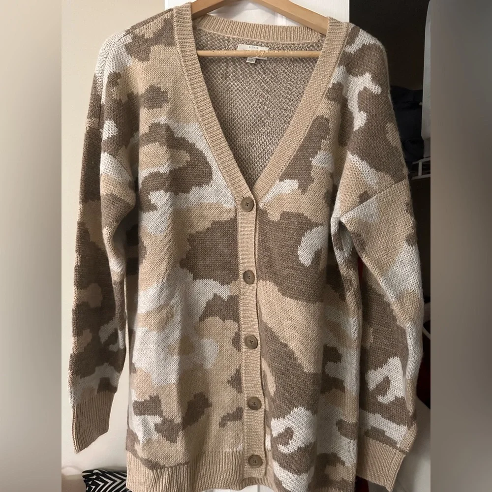 Lucky Brand Oversized Camo Cardigan in Natural - Picture 5 of 6